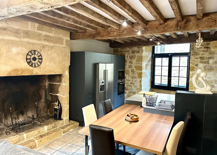 Sarlat, Centre Historique, La Mirande, Appartement De Style, 5 Pers