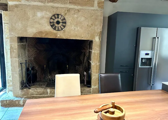 Sarlat, Centre Historique, La Mirande, Appartement De Style, 5 Pers